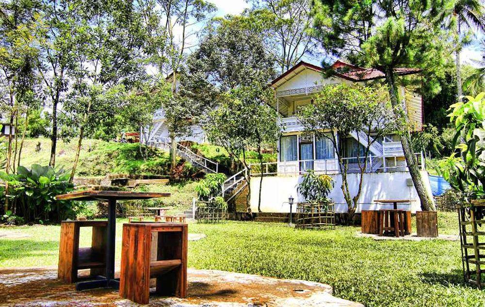 Marbella Twin Waterfall Resort Ciater Ngoại thất bức ảnh
